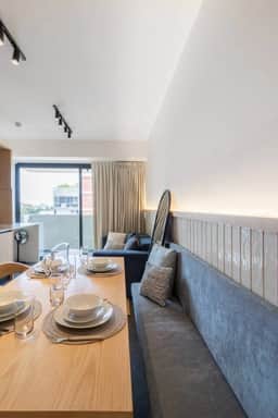 Myla - Loft Condesa with Balcony Interior Views