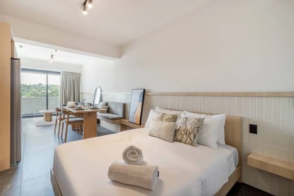 Myla - Plus Loft Condesa with Balcony Interior Views